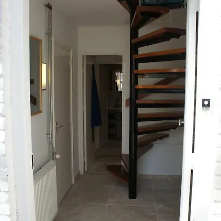 Apartment Holiday Studio Zeemuis